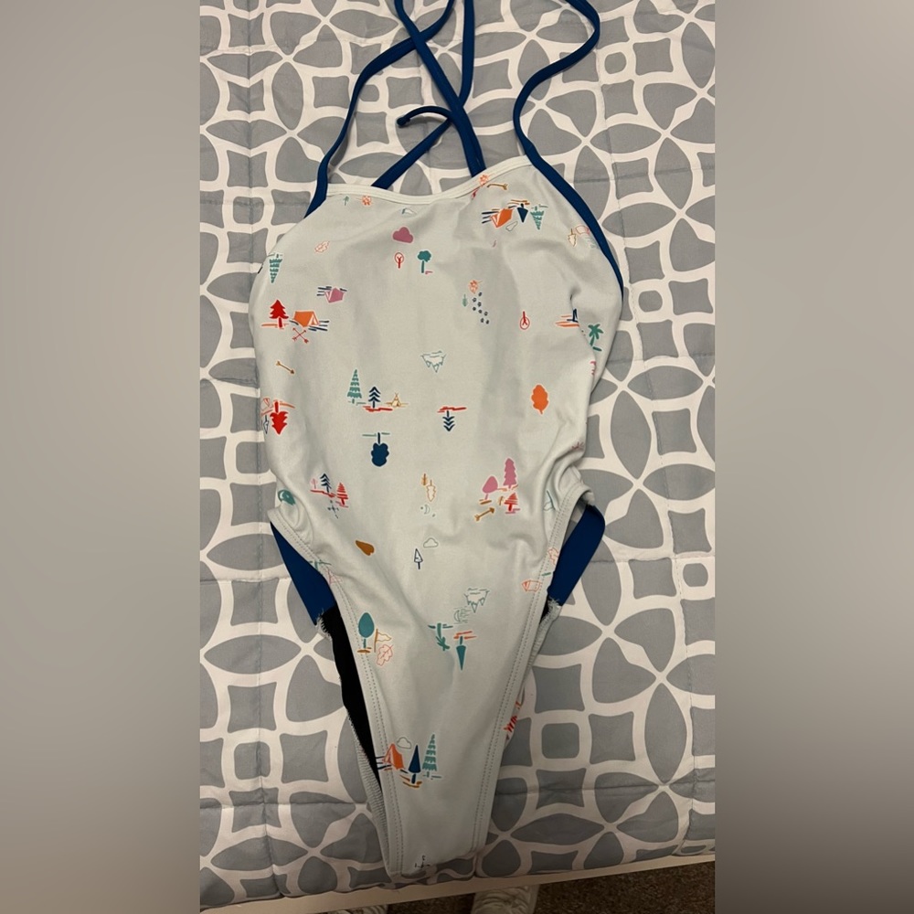 jolyn suit